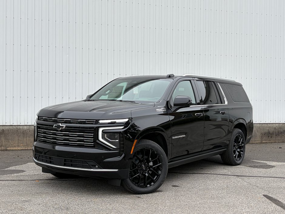 2026 Chevrolet Suburban in Joliette, Quebec - w940px