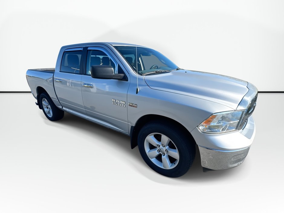 2018 Ram 1500 SLT | Crew | 4x4 | USB