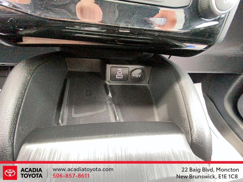 Ford Escape Plug-In Hybrid Base 2024-16