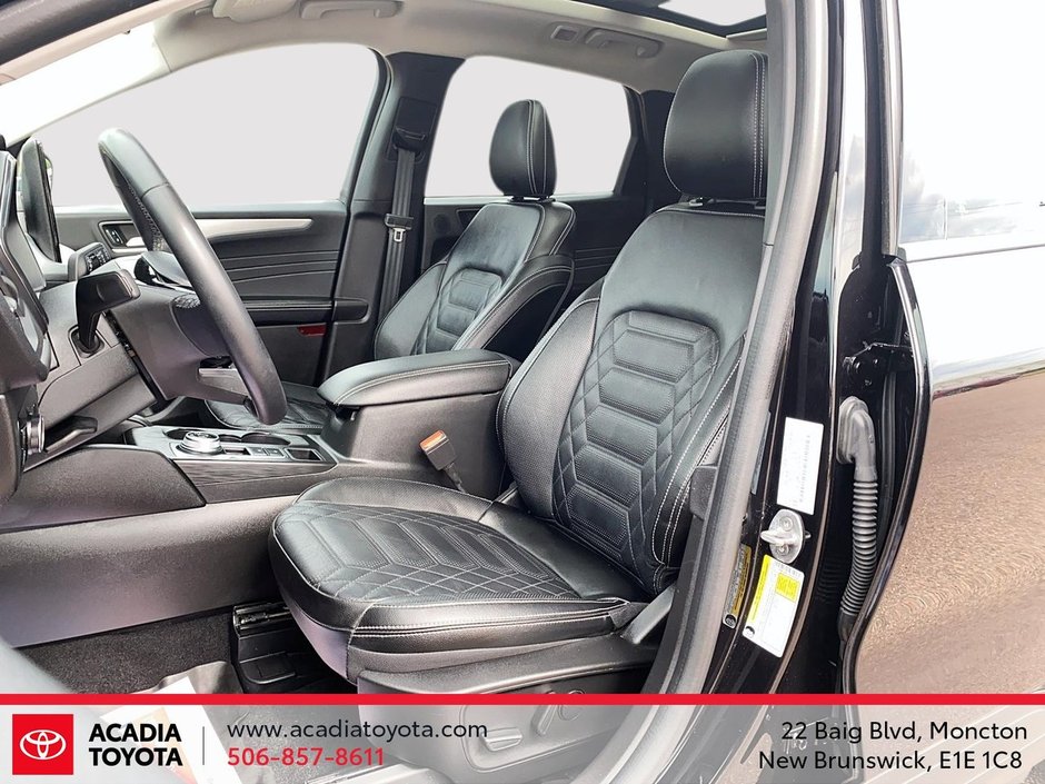 Ford Escape Plug-In Hybrid Base 2024-9