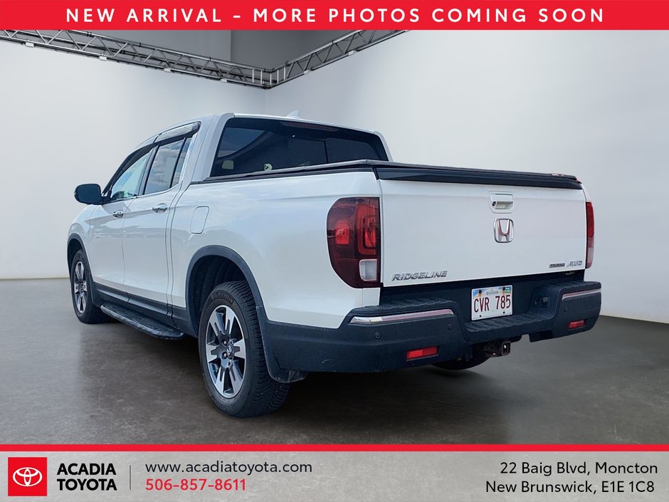 2017 Honda Ridgeline Touring-3