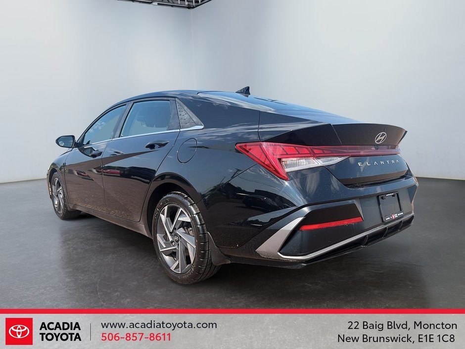 Hyundai Elantra Luxury 2025-4