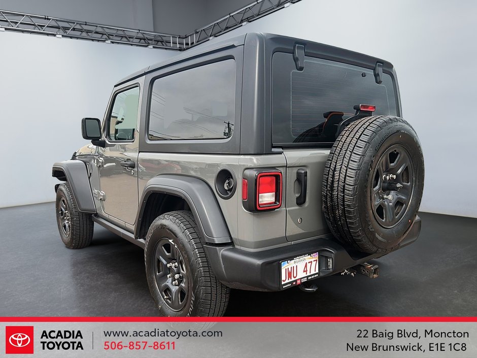 Jeep Wrangler Sport 2020-3
