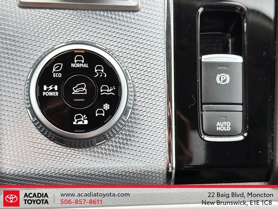 Mitsubishi Outlander PHEV SEL 2024-16