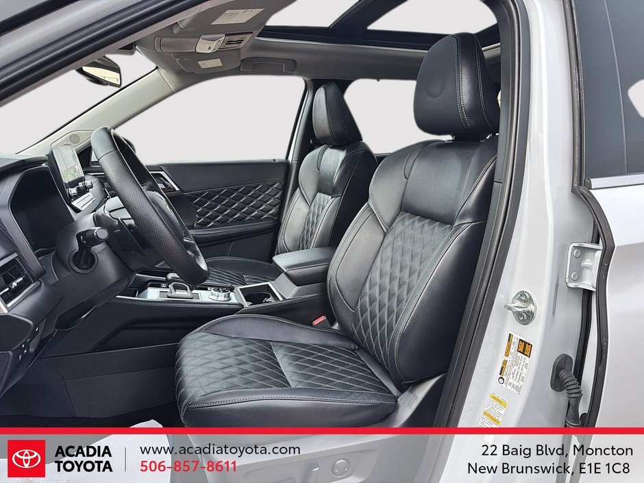 Mitsubishi Outlander PHEV SEL 2024-9