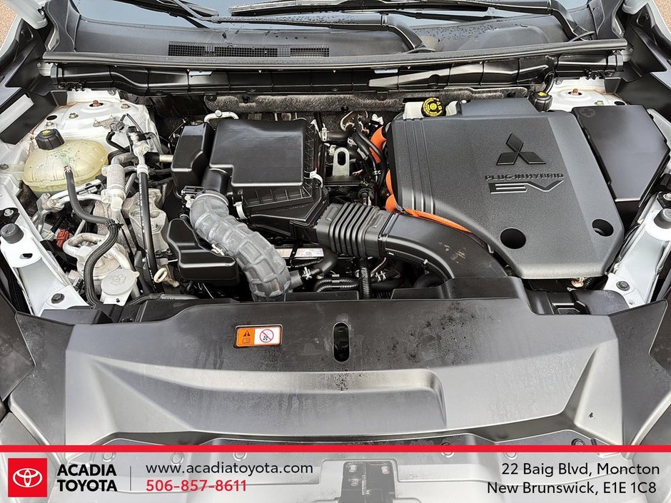 Mitsubishi Outlander PHEV SEL 2024-8