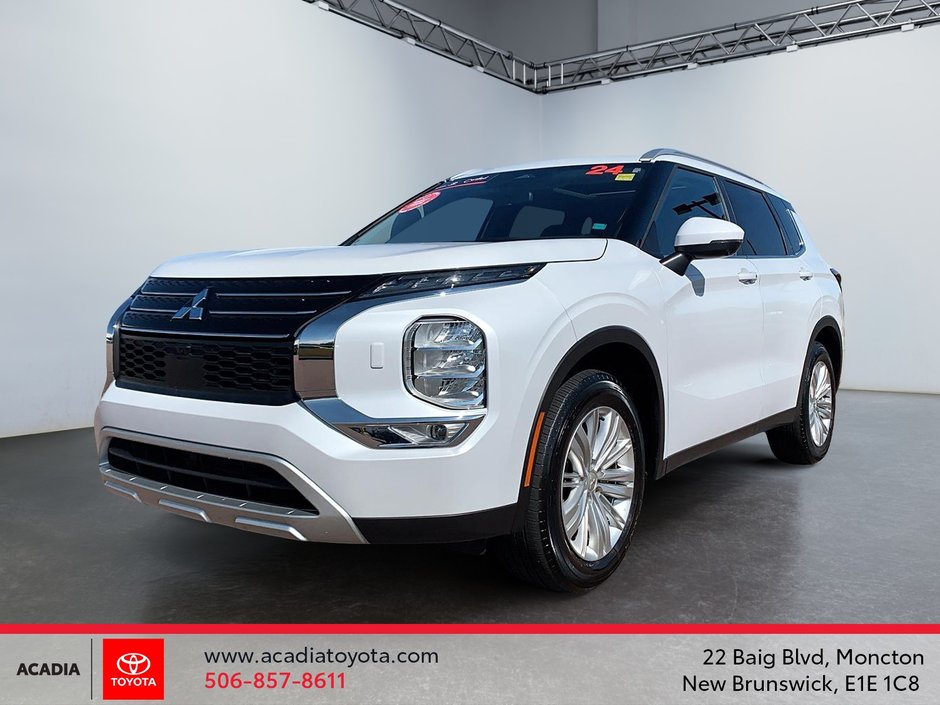 2024 Mitsubishi Outlander in Moncton, New Brunswick - w940px