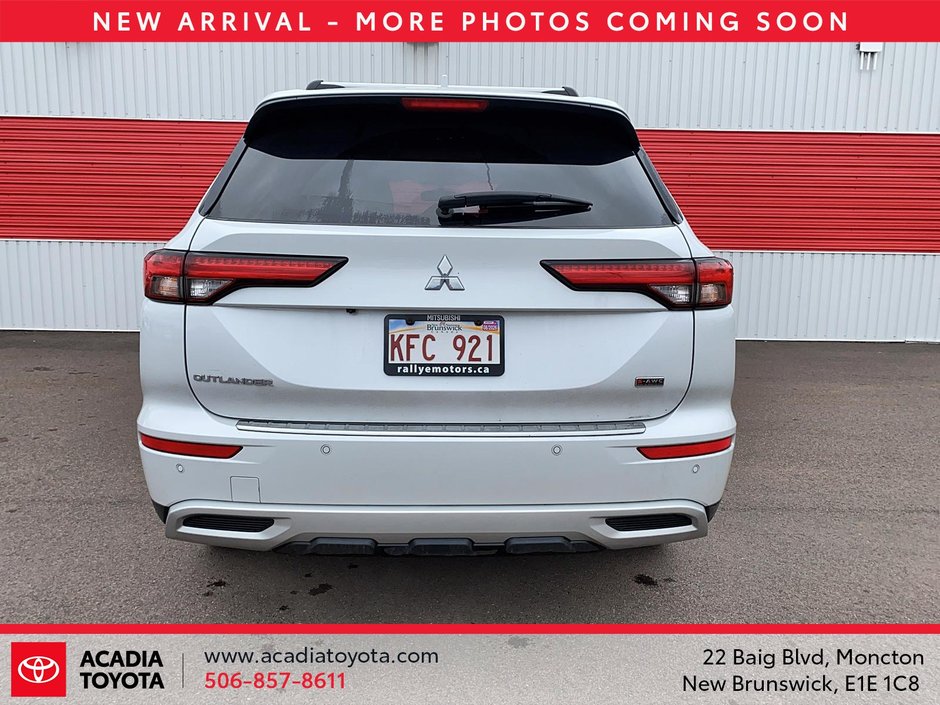 Mitsubishi Outlander  2024-2