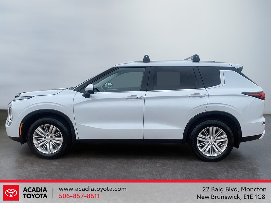 Mitsubishi Outlander SE 2024-4