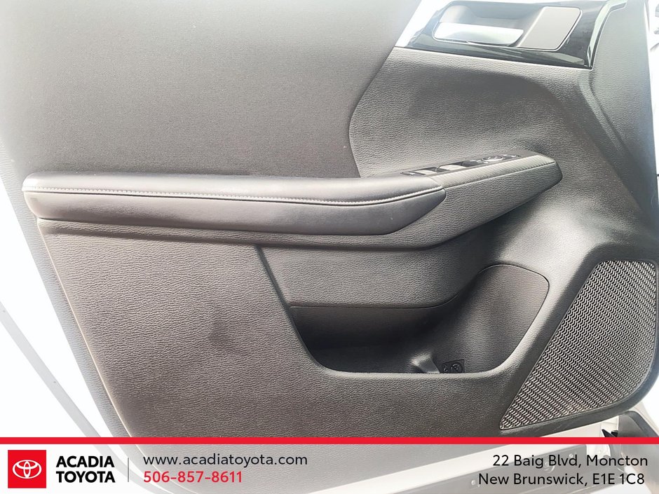 Mitsubishi Outlander SE 2024-10