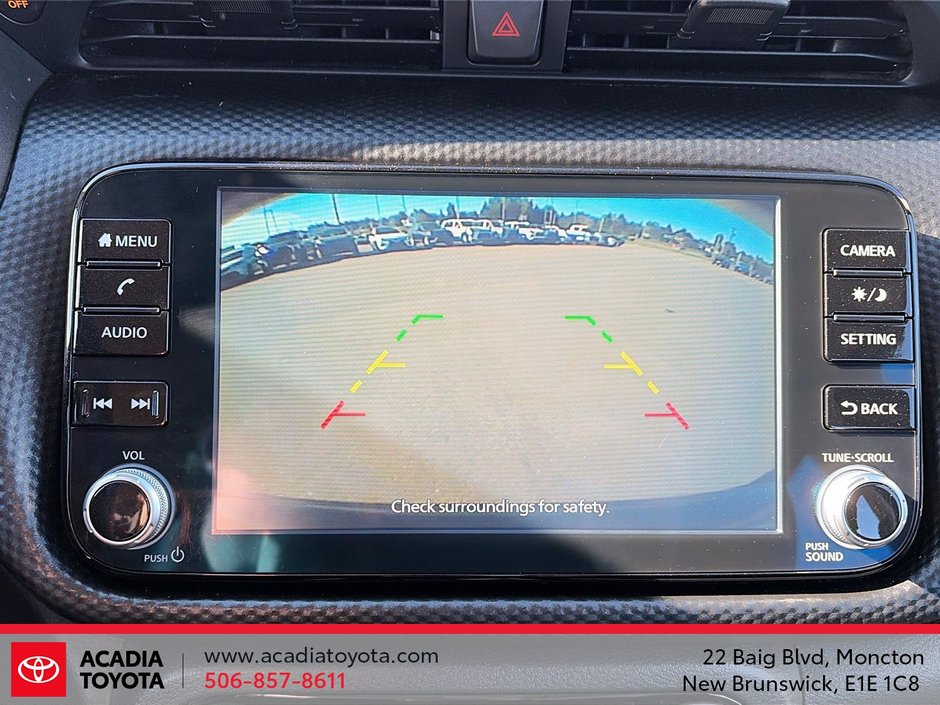 Nissan Kicks SV 2023-17