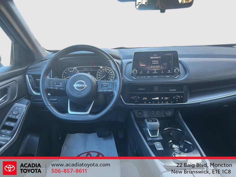 2024 Nissan Rogue SV Moonroof-9