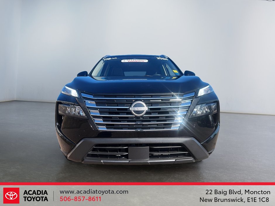 2024 Nissan Rogue SV Moonroof-1