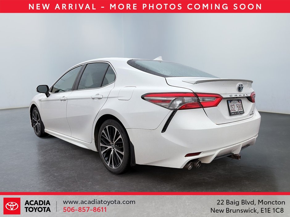 2018 Toyota Camry Hybrid SE-3