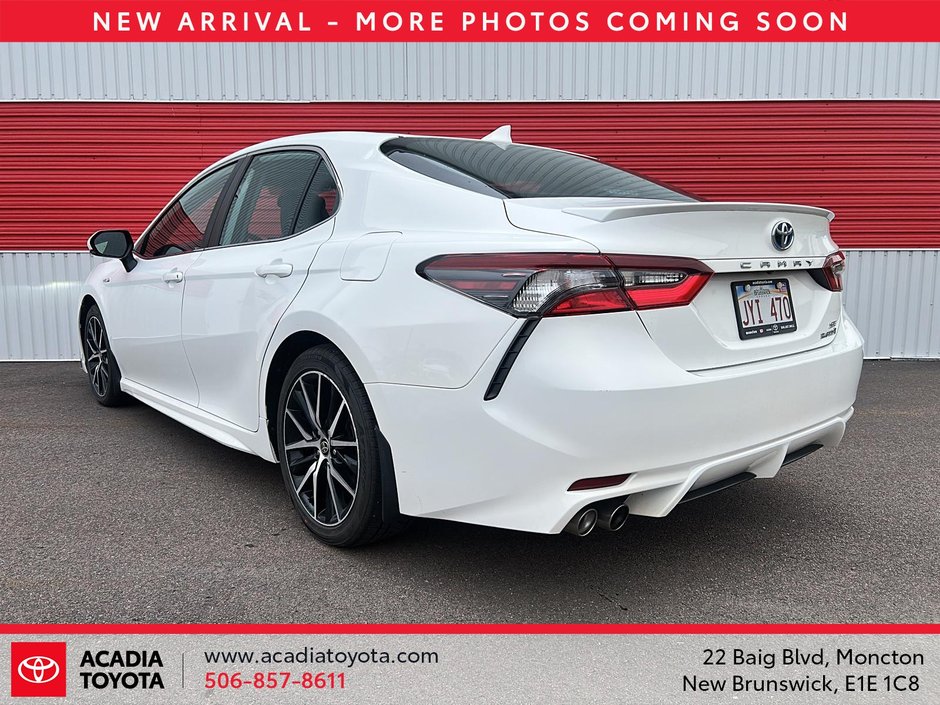 2021 Toyota Camry Hybrid SE-3