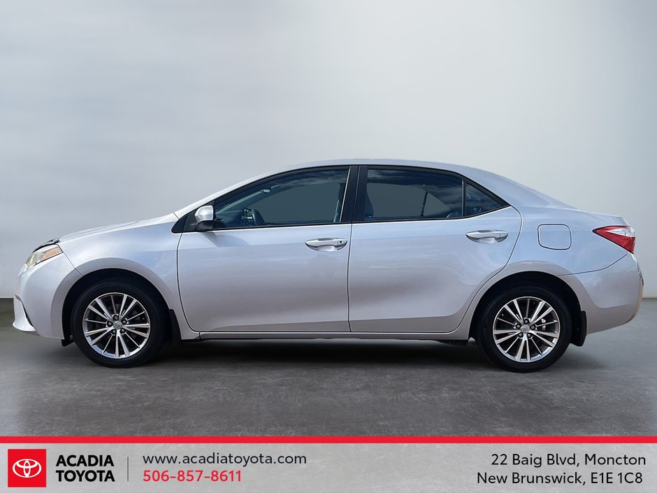 Toyota Corolla  2015-4