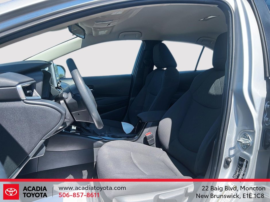 Toyota Corolla LE 2021-8