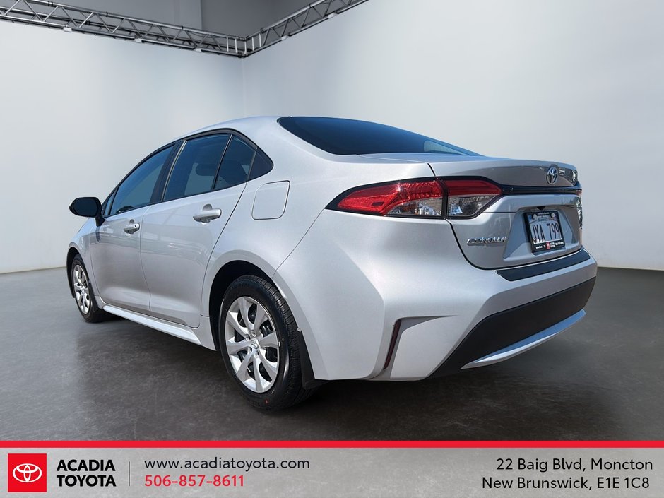 Toyota Corolla LE 2021-3