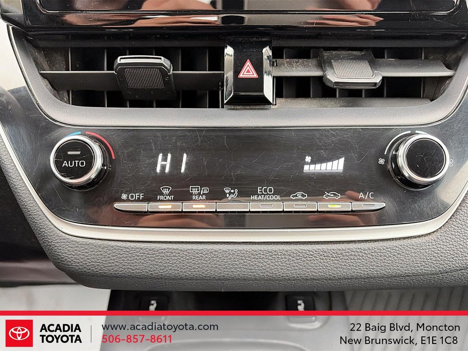 Toyota Corolla LE 2021-15