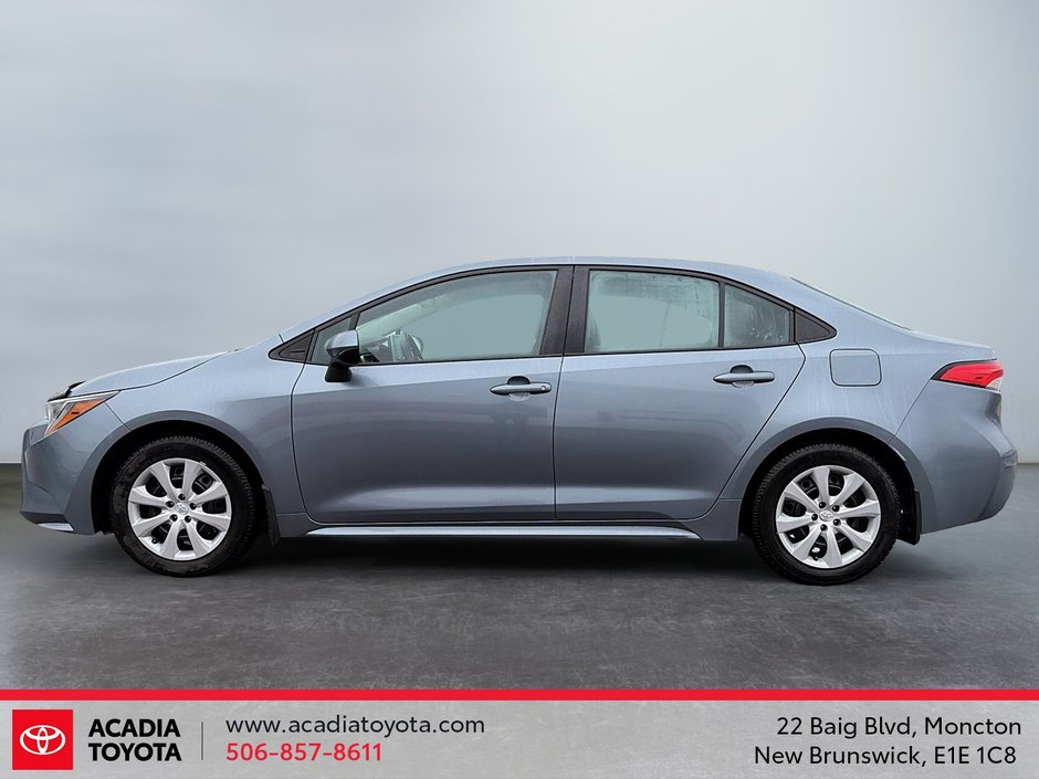 Toyota Corolla LE 2021-4