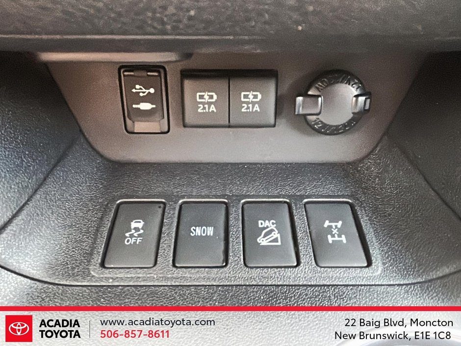 Toyota Highlander XLE 2018-16
