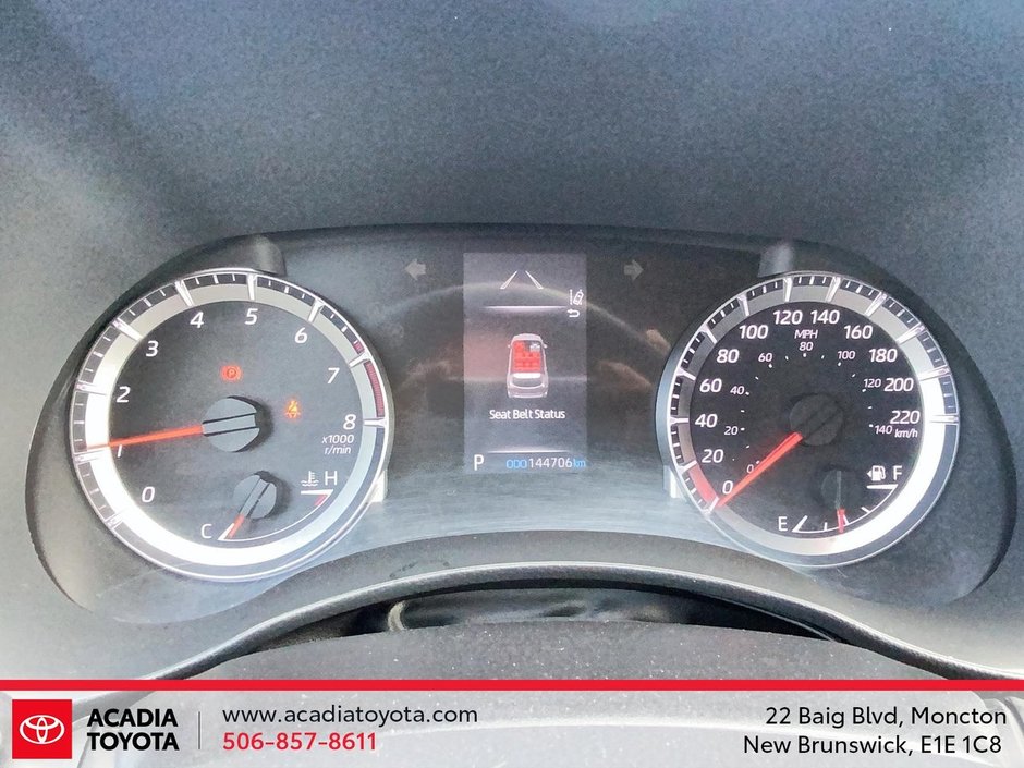 Toyota Highlander LE 2021-14
