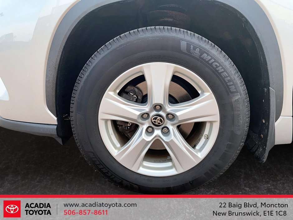 Toyota Highlander LE 2021-7
