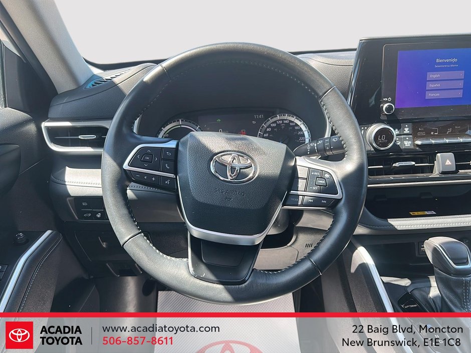 2023 Toyota Highlander Hybrid XLE-11