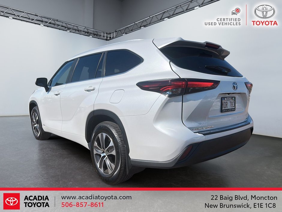 2024 Toyota Highlander Hybrid XLE-3