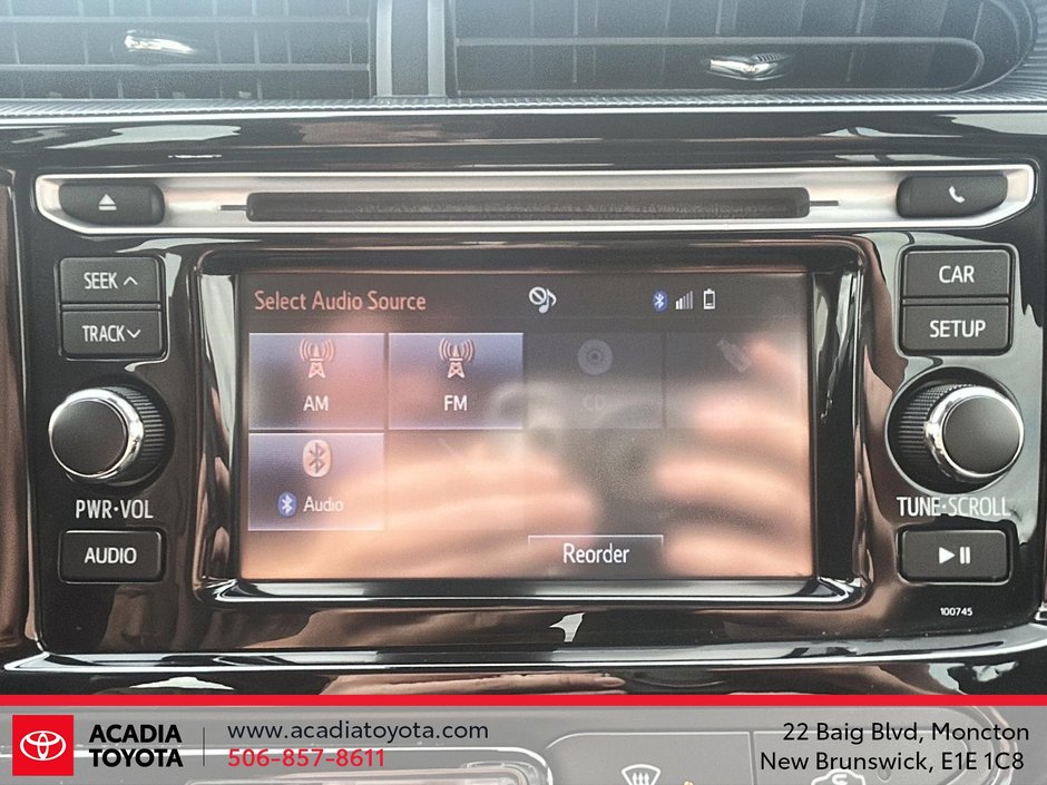 2019 Toyota Prius c-18