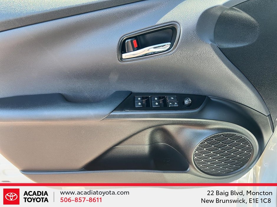 2017 Toyota Prius-10