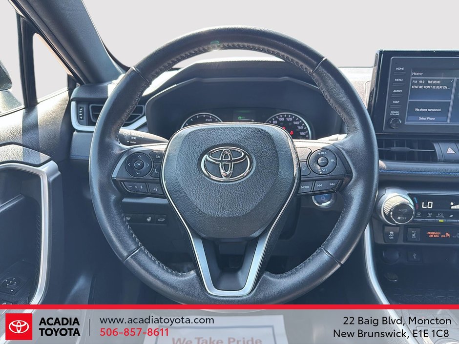 2022 Toyota RAV4 Hybrid SE-11