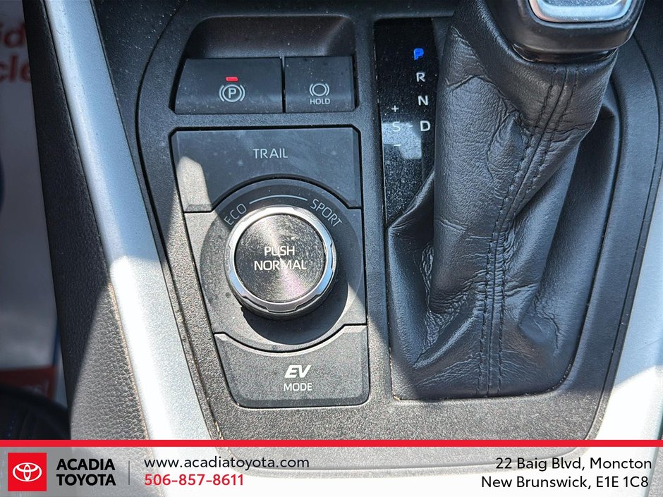 2022 Toyota RAV4 Hybrid SE-15