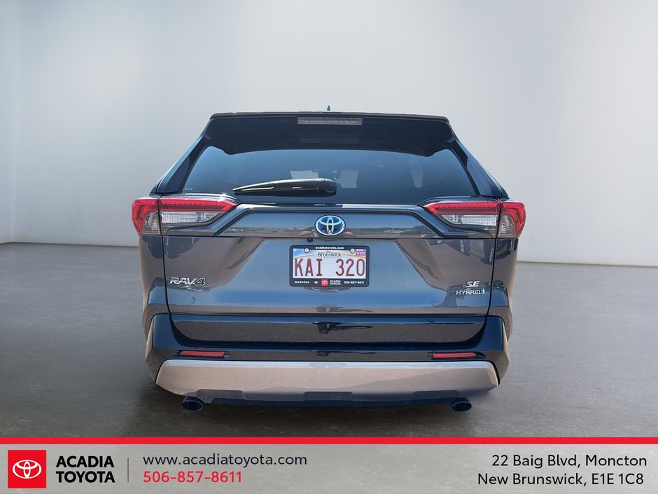 2022 Toyota RAV4 Hybrid SE-2
