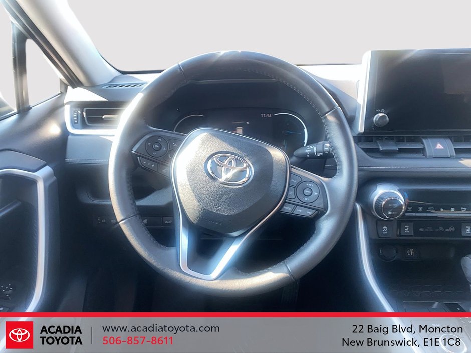 Toyota RAV4 Hybrid XLE 2023-11