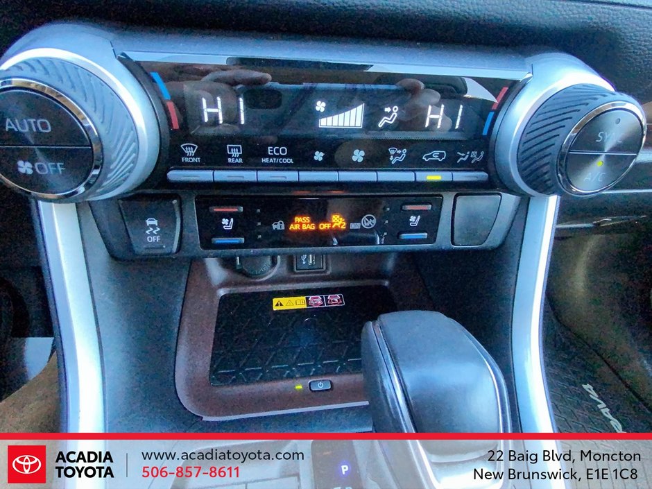 2024 Toyota RAV4 Hybrid Limited-18