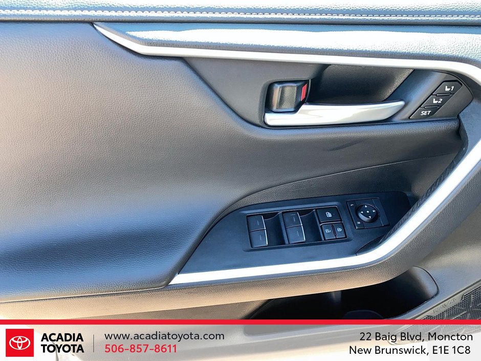 2024 Toyota RAV4 Hybrid Limited-10