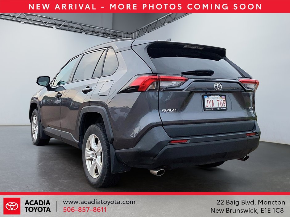 Toyota RAV4 XLE 2021-3