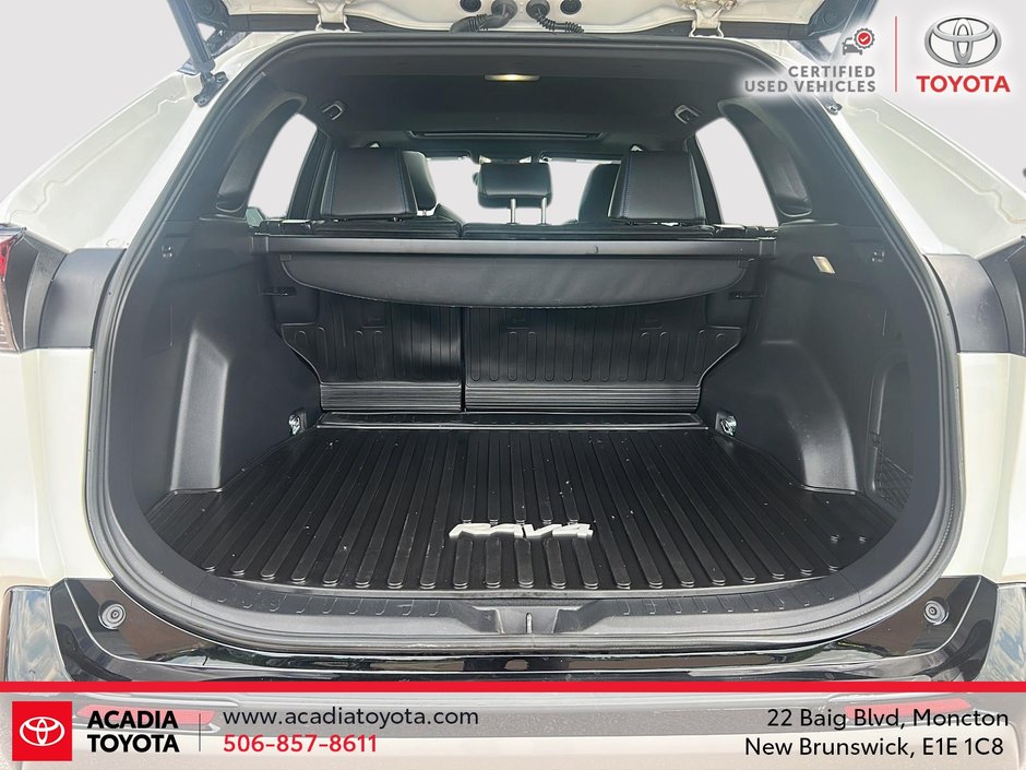 2022 Toyota RAV4 Hybrid XSE-5