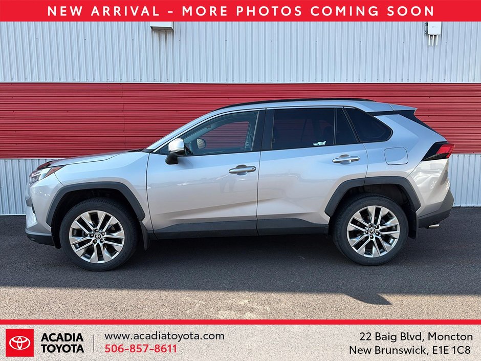 2022 Toyota RAV4 XLE-4