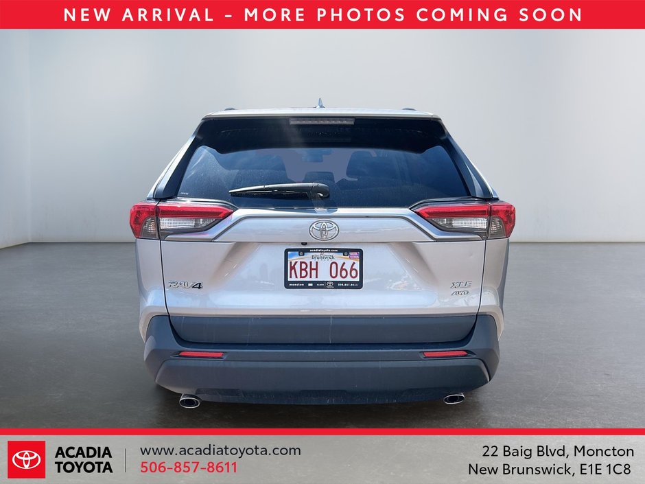 2022 Toyota RAV4 XLE-2