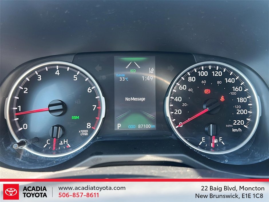2022 Toyota RAV4 XLE-13