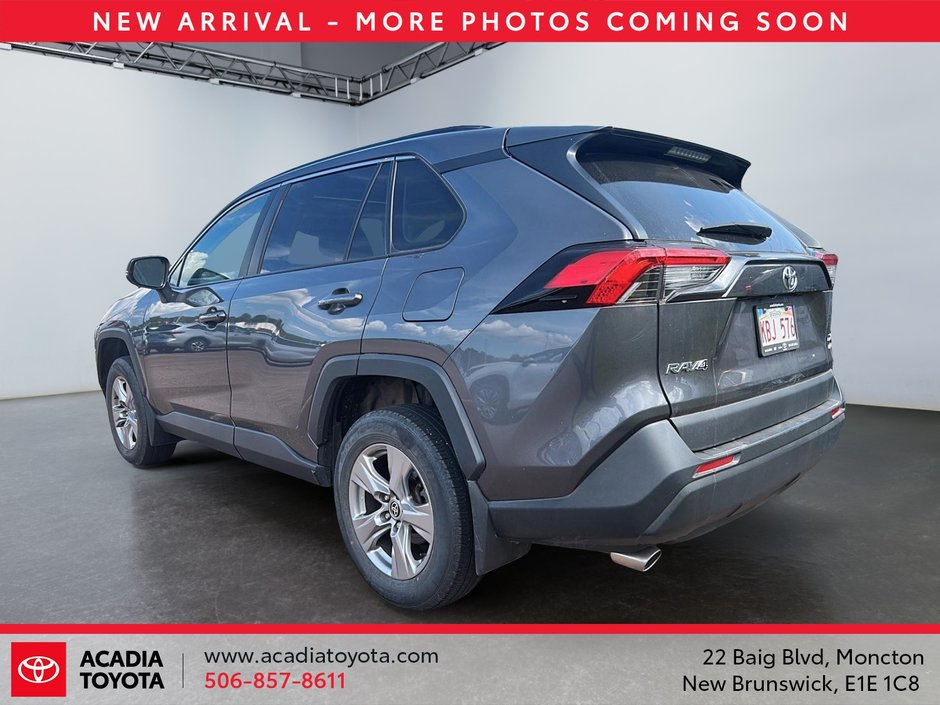 Toyota RAV4 XLE 2022-3