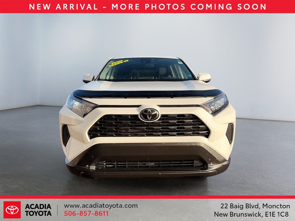 Toyota RAV4 LE 2022-1
