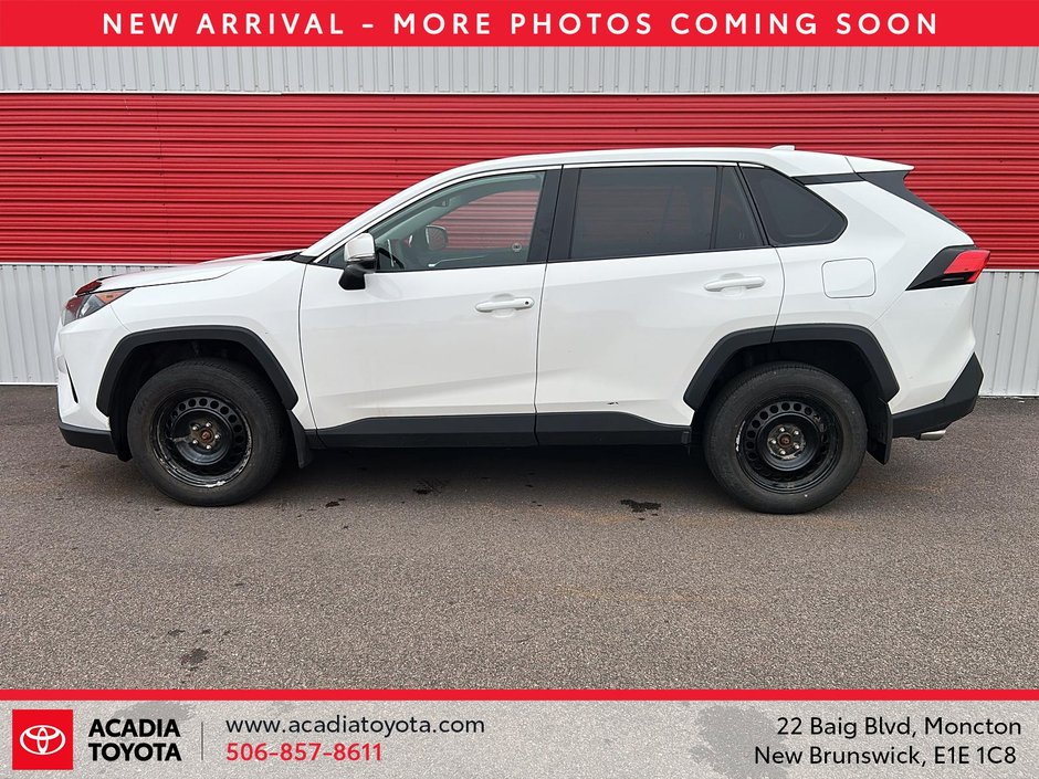 2023 Toyota RAV4 LE-4