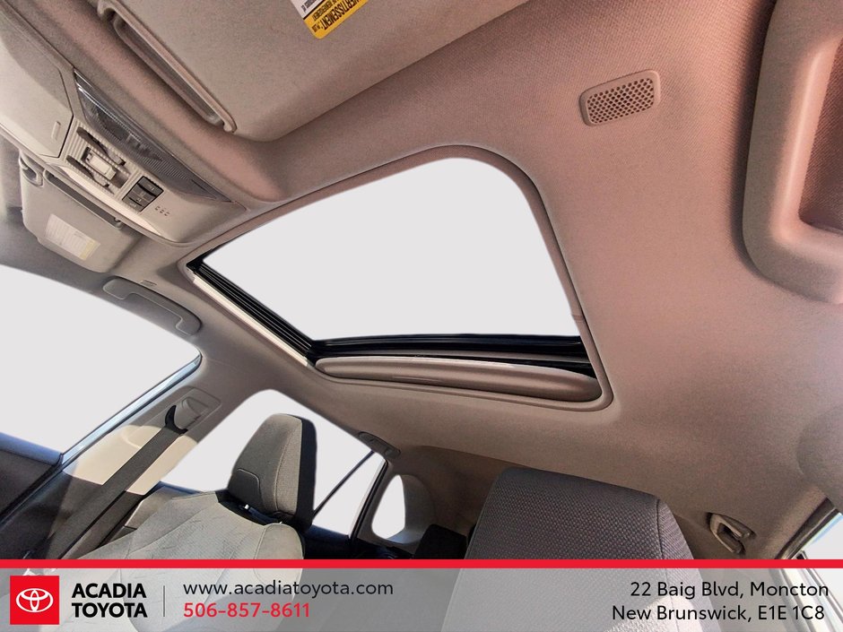 2023 Toyota RAV4 XLE-16
