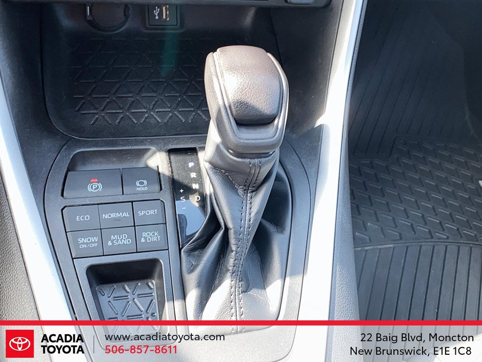 2023 Toyota RAV4 XLE-14
