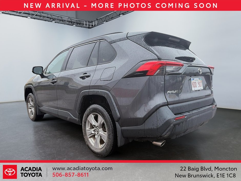 2023 Toyota RAV4 XLE-3