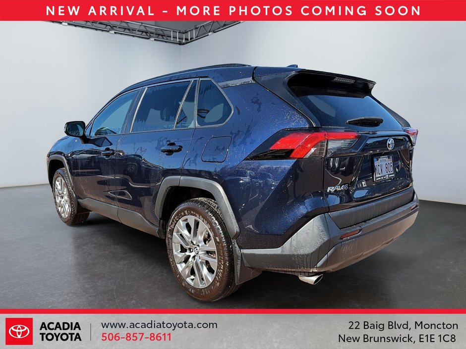 2023 Toyota RAV4 XLE-3