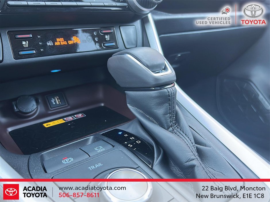 Toyota RAV4 Hybrid LIMITED 2024-14